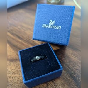 Vintage Swarovski Crystal and Pearl Ring Size 55 (Size 7-8 US)